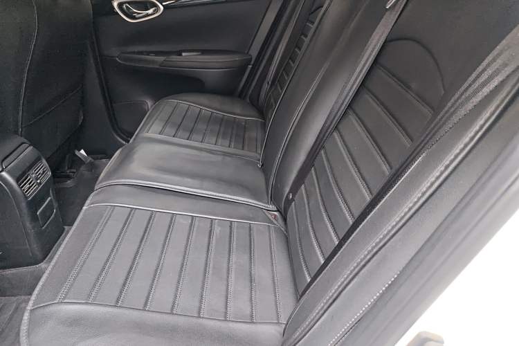 Used Nissan Sylphy 2022 Classic 1.6XL CVT Luxury Edition Left Rear Seat