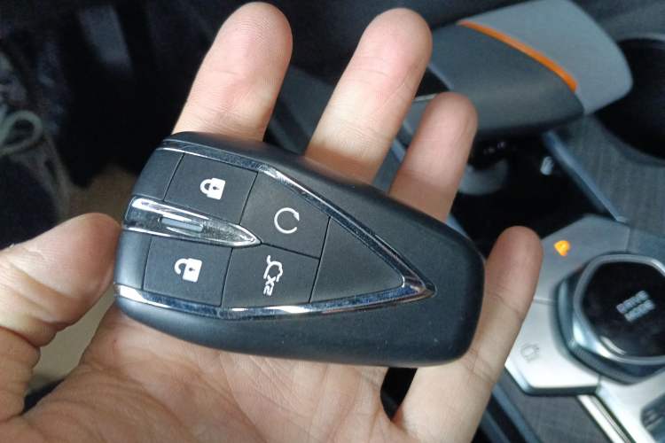 Used CHANGAN UNI-V 2022 1.5T Prestige Version
