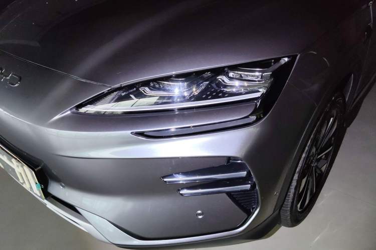 Used BYD Song PLUS New Energy 2025 EV Smart Drive Edition 605km Flagship Model Left Front Headlight