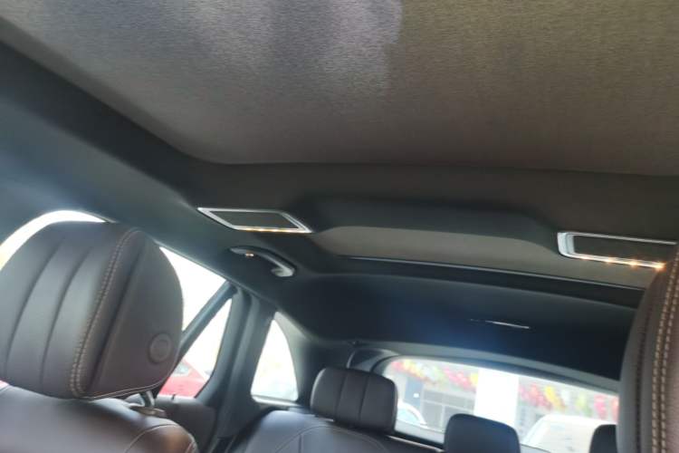 Used Mercedes-Benz GLC 2019 Facelift GLC 260 L 4MATIC Luxury Model