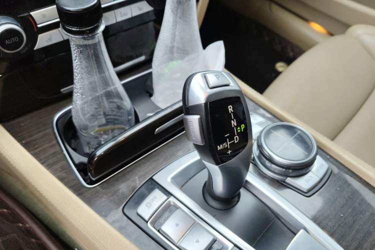 Used BMW 7 Series 2013 740Li xDrive Gear Lever