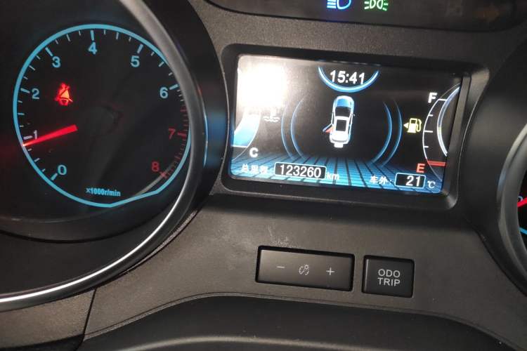 Used BYD Yuan 2016 1.5L Manual Luxury Version
