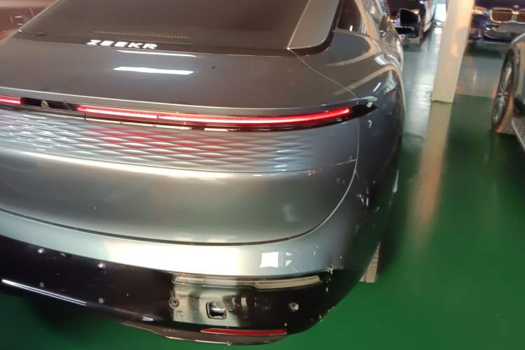 Used Zeekr 007 2024 Rear-Drive Intelligent Driving Version 75 kWh Exterior 6