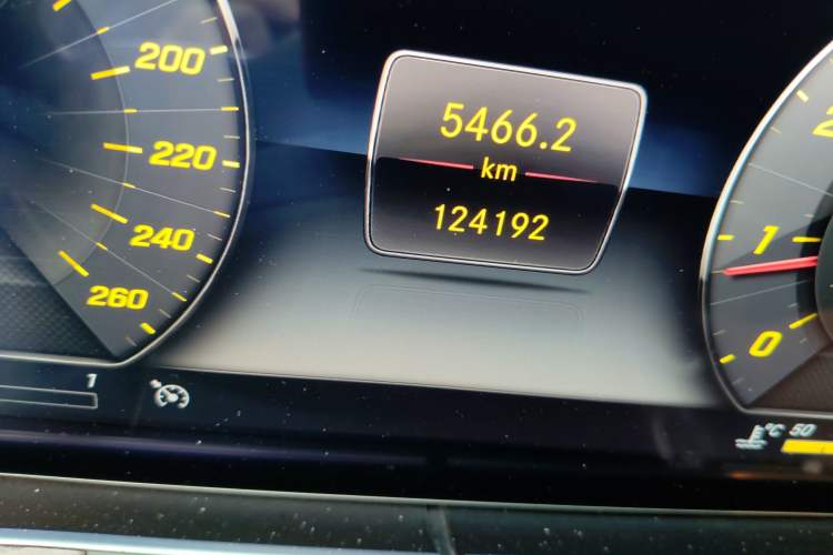 Used Mercedes-Benz E-Class 2019 Restyled E 300 L Luxury Edition