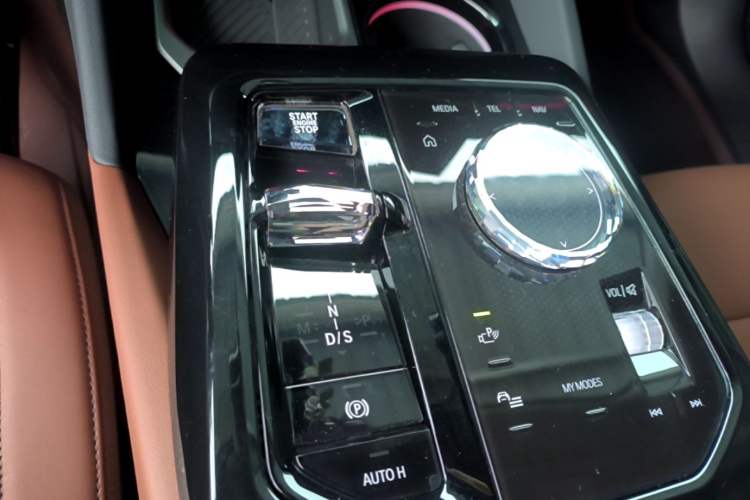 Used BMW 5 Series 2024 530Li Luxury Package Premium Edition Gear Lever