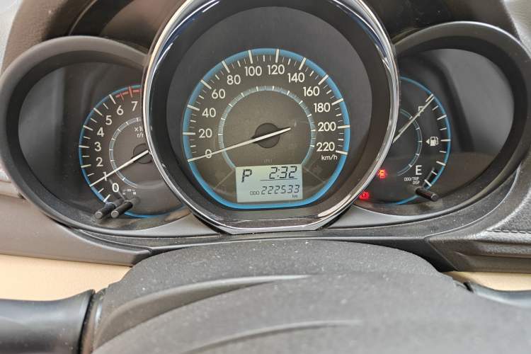 Used Toyota Vios 2014 1.5L Automatic ZhiZhen Edition Odometer Close Up