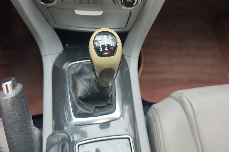 Used Brilliance Junjie 2011 1.6L Manual New Generation Model