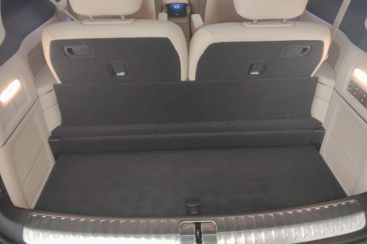 Used Nio ES8 2026 Model 6-seat Executive Signature Edition Trunk