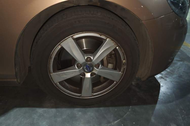 Used Volvo V40 2016 T3 Zhiyi Edition
