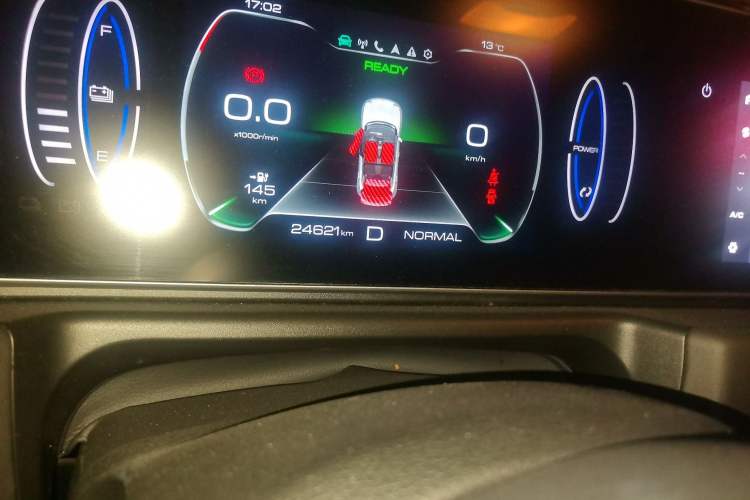 Used ORA Good Cat 2021 400km Standard Range Muse Edition Lithium-Ion Battery Odometer Close Up