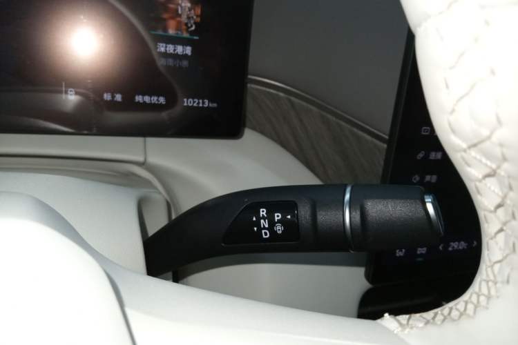 Used Wey Gaoshan 2025 Four-Wheel Drive Alpine 8