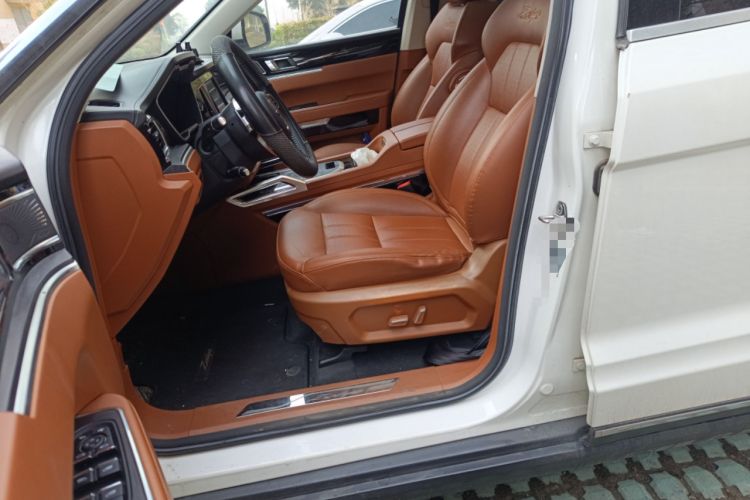 Used Zotye T700 2017 1.8T Dual-Clutch Luxury Model
