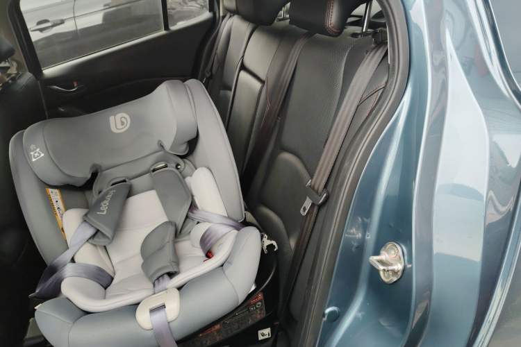 Used Mazda 3 Axela 2016 Sedan 2.0L Automatic Flagship Model Left Rear Seat