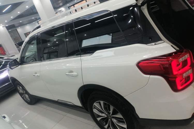 Used GAC Trumpchi GS8 2017 320T Two-Wheel Drive Prestige Version (7 Seats)