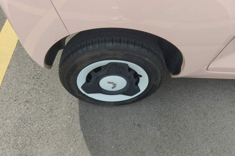 Used Wuling Hongguang MINIEV 2022 Macaron Premium Model – Lithium Iron Phosphate