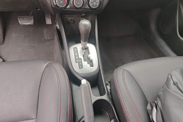 Used Kia K2 2015 Sedan 1.4L Automatic GLS
