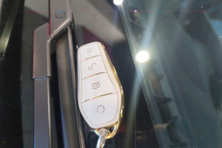 Used BYD Song Pro New Energy 2024 HONOR Edition DM-i 110KM Beyond Model