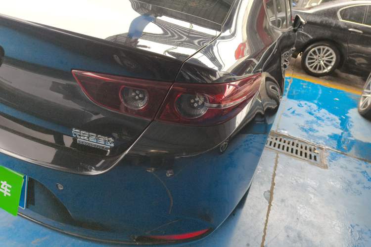 Used Mazda 3 Axela 2023 2.0L Automatic Zhiya Edition Right Rear Taillight