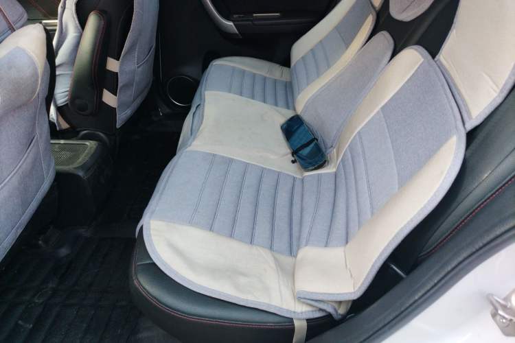 Used Haval H6 2015 Upgraded Model 1.5T Manual Two-Wheel Drive Elite Version
