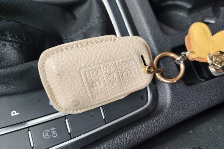 Used Volkswagen Golf 2020 Zhiai Edition 280TSI DSG Comfort Model Vehicle Key