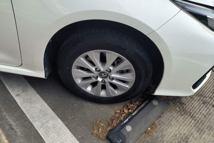 Used Toyota Corolla 2022 1.2T S-CVT Pioneer PLUS Edition Right Front Wheel Hub