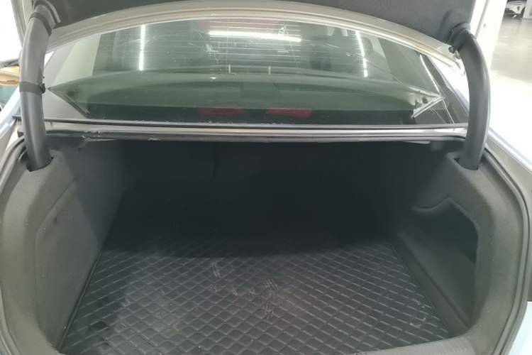 Used Audi A4L 2015 35 TFSI Automatic Comfort Model
