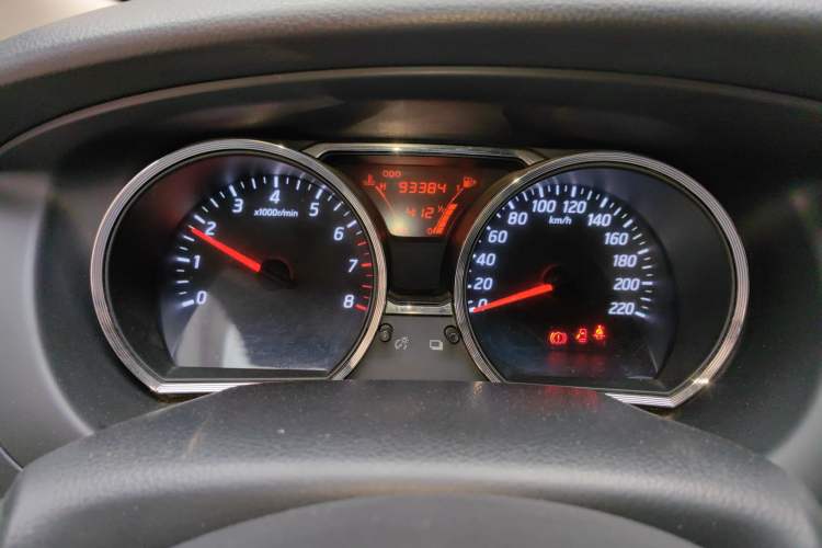 Used Nissan Livina 2013 Jingrui 1.6XL Manual Comfort Edition Instrument Cluster