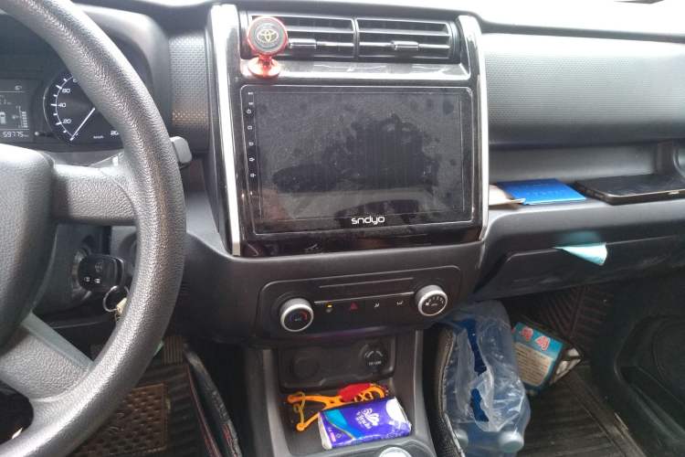 Used CHANGAN OSHAN X70A 2018 1.5L Manual Base Version