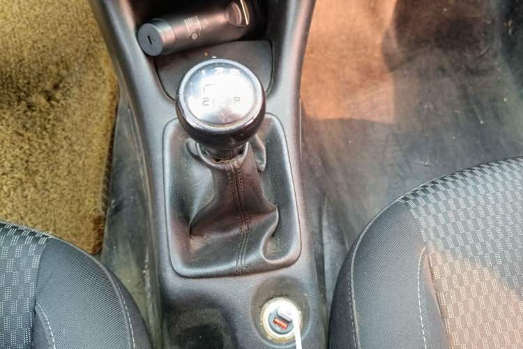 Used Peugeot 207 2011 Sedan 1.4L Manual Yule Edition Gear Lever