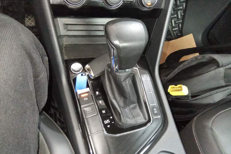 Used Volkswagen Tiguan L 2021 330TSI Automatic Two-Wheel Drive Smart Edition