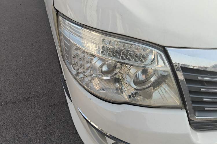 Used King Long Longyao 8 2021 41-Foot Cargo Van with Mid-Roof
