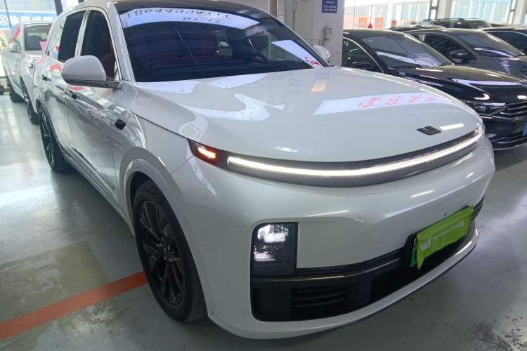 Used Li Auto L7 2023 Pro Model Exterior 1