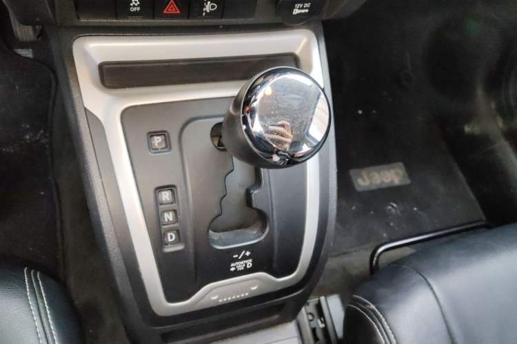 Used Jeep Compass 2014 2.4L four-wheel drive sport version
