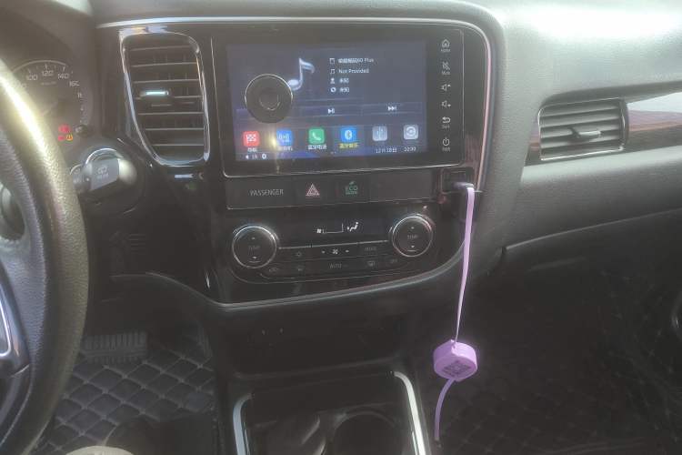 Used Mitsubishi Outlander 2018 2.0L Two-Wheel Drive Glory Edition 5 Seats
