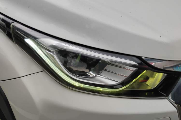 Used Luxgen U5 SUV 2017 1.6L CVT Jazz Edition Right Front Headlight