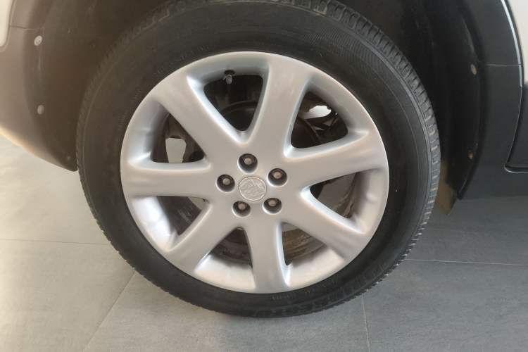 Used Buick Encore 2014 1.4T Automatic All-Wheel-Drive Flagship Edition