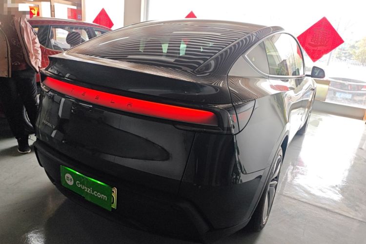 Used Tesla Model Y 2025 Rear-Wheel-Drive Version
