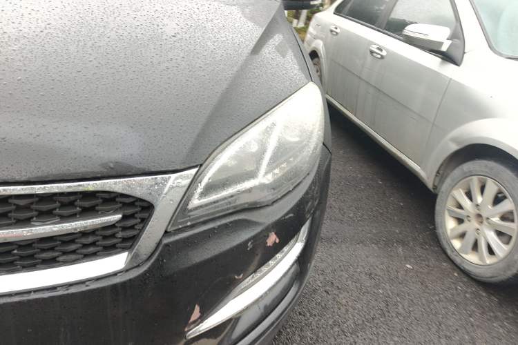 Used Zotye Domy X5 2015 1.5T CVT ZhiXian Trim China V Standard