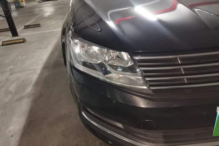 Used Volkswagen Lavida 2017 1.6L Automatic Comfort Edition
