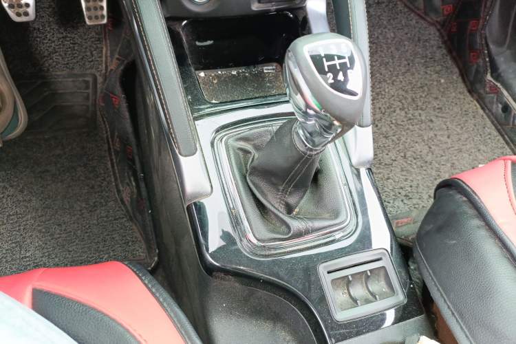 Used BAIC Senova X35 2016 1.5L Manual Luxury Edition
