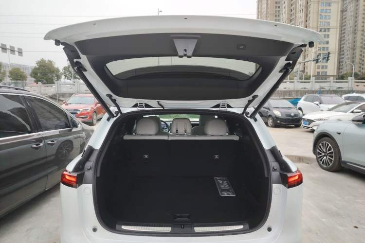 Used XPeng G9 2024 650 Max Trunk