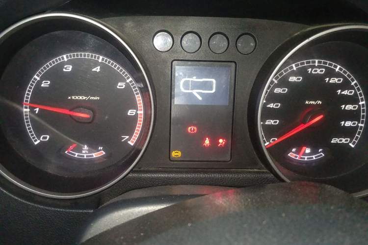 Used BAIC Off-Road BJ40 2014 2.4L Manual Cross-Country Edition
