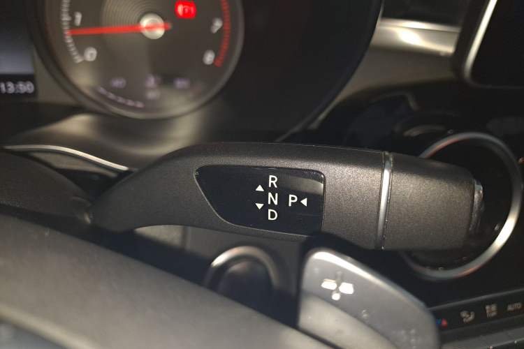 Used Mercedes-Benz C-Class 2018 C 200 Achievement Special Edition Gear Lever