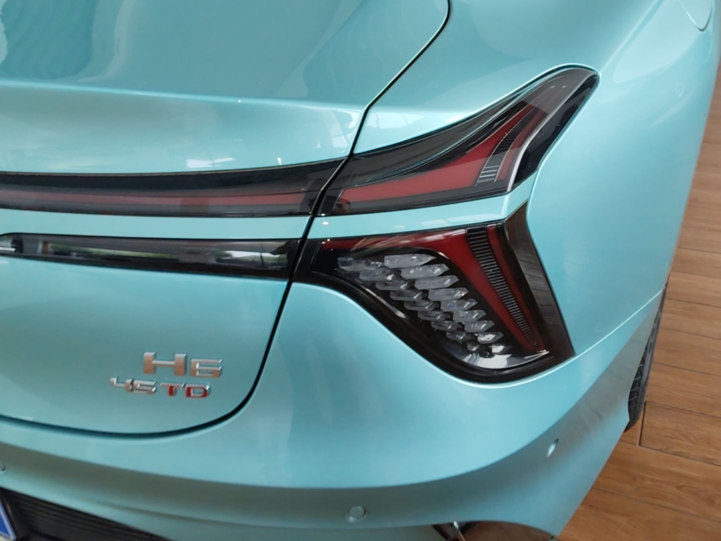 Hongqi H6 2024 2.0T ZhiZhen Edition — снимка 9