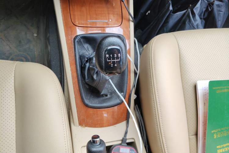 Used Buick Excelle 2011 1.6 LE-MT Gear Lever