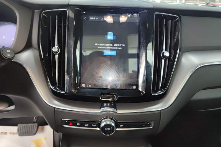 Used Volvo XC60 2022 B5 4x4 Zhiyi Luxury Edition
