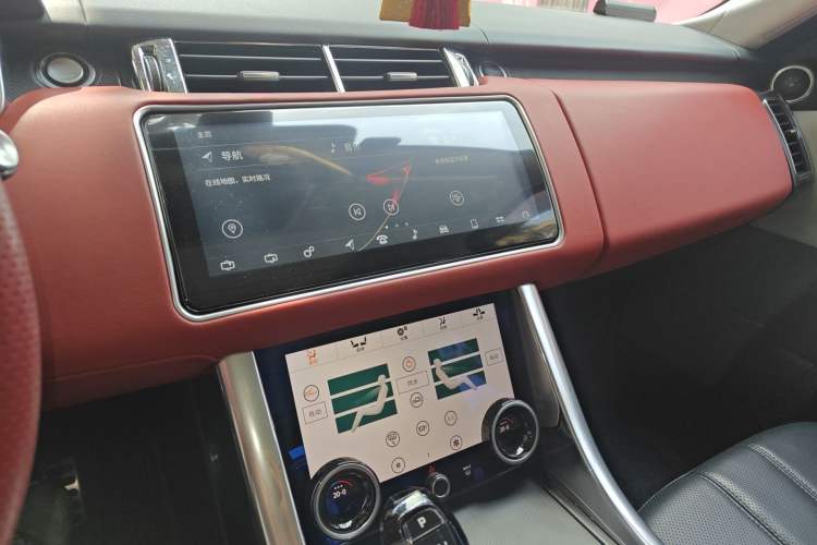 Used Land Rover Range Sport 2014 3.0 SC V6 HSE DYNAMIC Audio And AC Panel