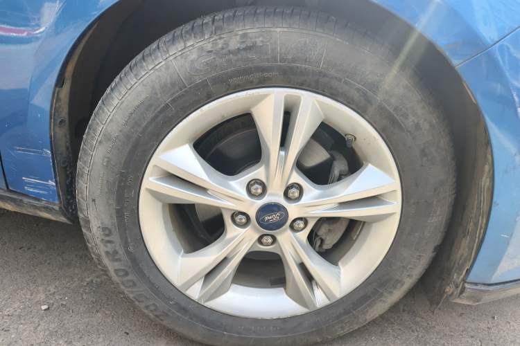 Used Ford Focus 2012 Hatchback 1.6L Automatic Fashion Edition
