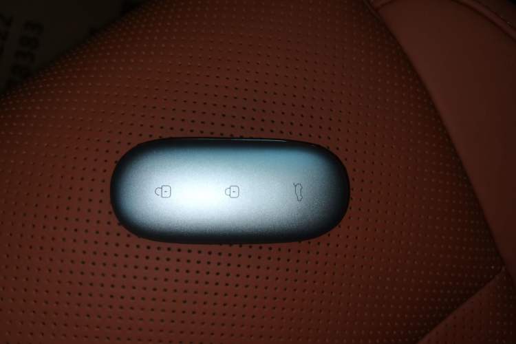 Used Li Auto L8 2025 Max Smart Refresh Edition
