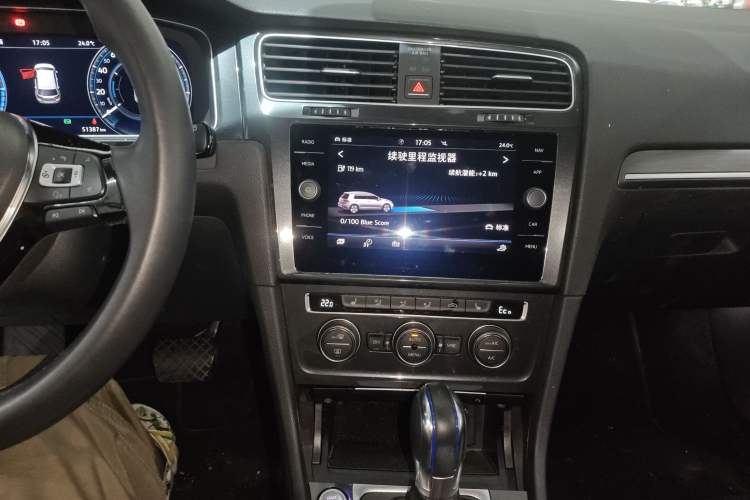 Used Volkswagen Golf New Energy 2018 e-Golf Audio And AC Panel